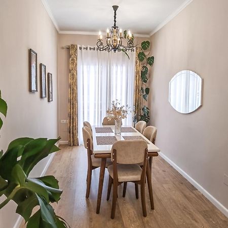 Joni & Joy Center Apartment Berat Luaran gambar